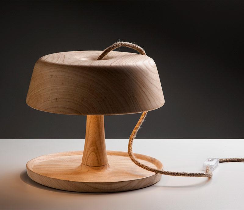 Lámpara de mesa Wood - Manifesto Design Store